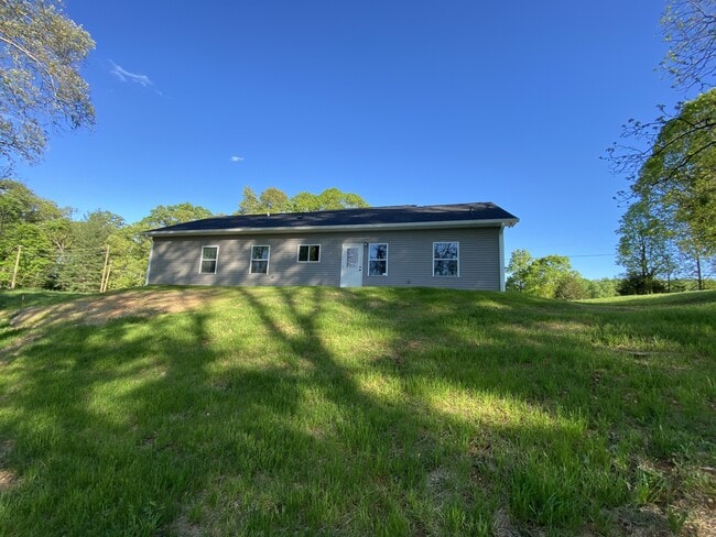 309 Country Ln in Lenoir City, TN - Building Photo - Building Photo