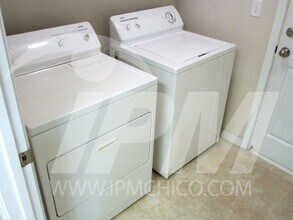 2608 Doral Way in Chico, CA - Building Photo - Building Photo