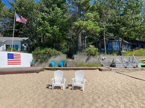 7238 Deepwater Point Rd in Williamsburg, MI - Building Photo - Building Photo