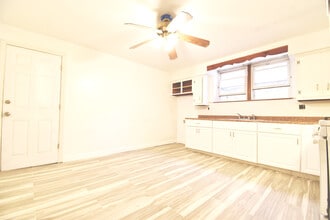 124 Malcolm Ave, Unit 1 in Garfield, NJ - Building Photo - Building Photo