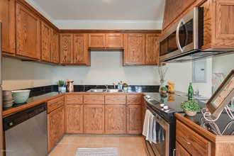 312 Bertrand Dr-Unit -100 in Lafayette, LA - Building Photo - Building Photo