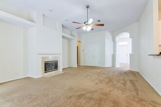 4904 Ridgemoor Cir in Palm Harbor, FL - Building Photo - Building Photo