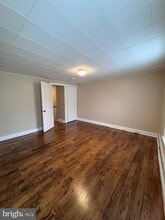 105 W Union St in Burlington, NJ - Building Photo - Building Photo