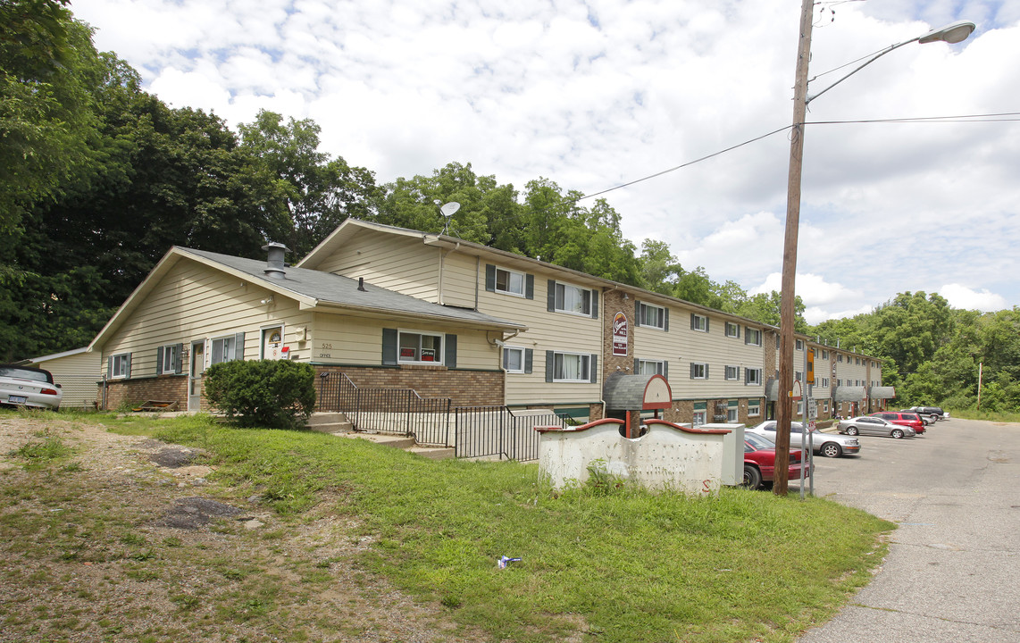 Somerset On The Hill Apartments in Kalamazoo, MI - Building Photo