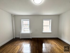 EAST 65 STREET in New York, NY - Building Photo - Building Photo