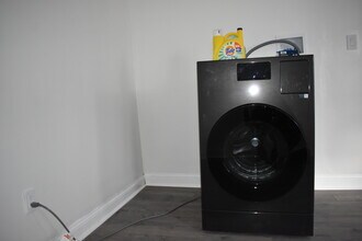 122 Intervale Ave, Unit 2 in Burlington, VT - Foto de edificio - Building Photo