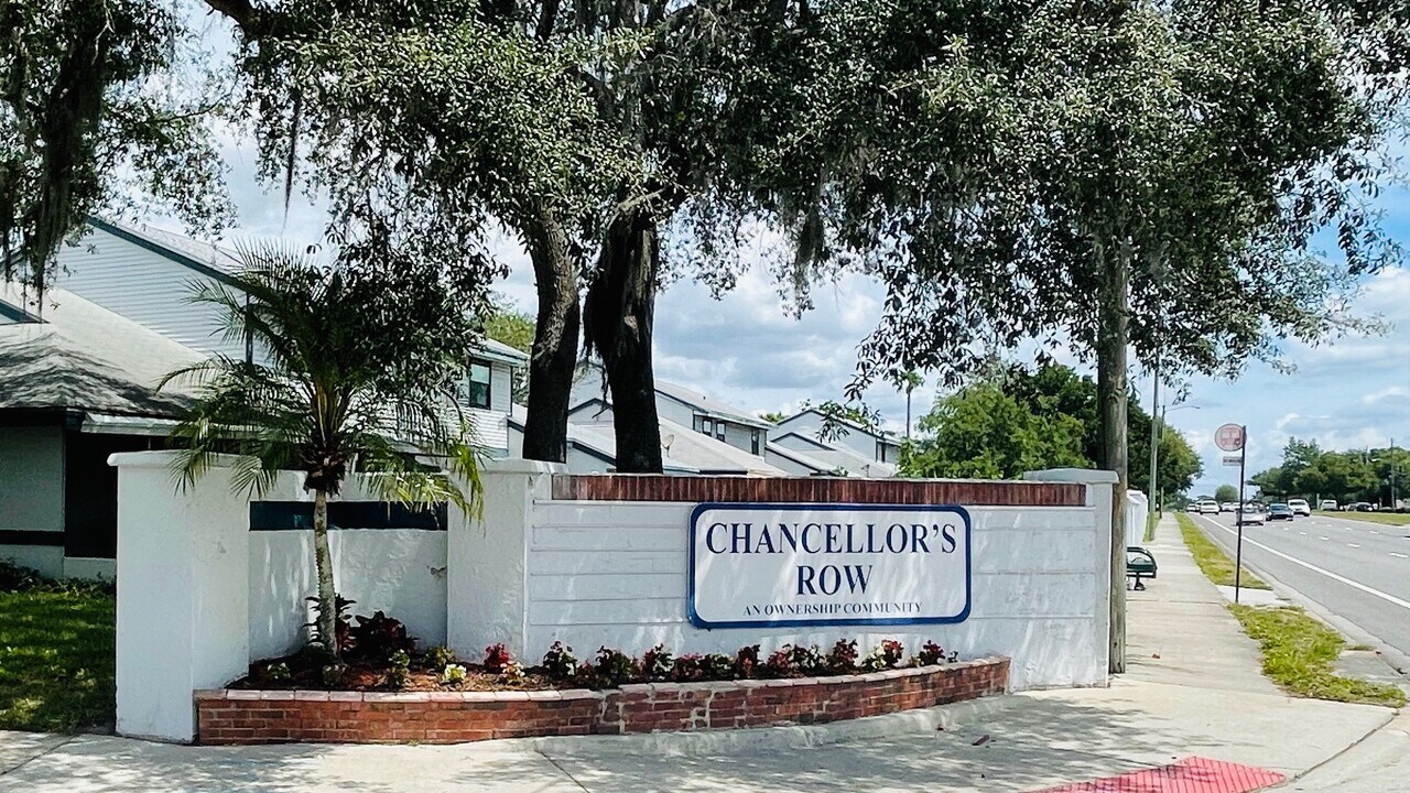 2706 Graduate Ct in Orlando, FL - Building Photo