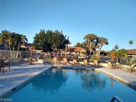 13076 Cross Creek Ct in Ft. Myers, FL - Building Photo