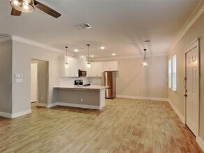 5517 Van Horn Dr in Granbury, TX - Building Photo - Building Photo