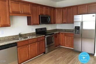 136 Sunnyview Ln in Clayton, NC - Foto de edificio - Building Photo