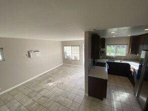 132 - 136 East 7th Ave, Unit 136 - 1Bd/1Bth in Escondido, CA - Building Photo - Building Photo