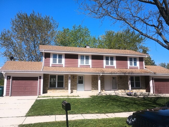 property at 6875 S Juniper Dr