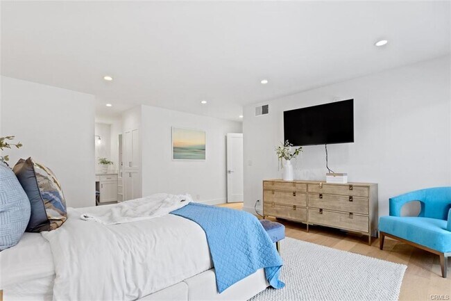 1409 Havenhurst Dr in West Hollywood, CA - Building Photo - Building Photo