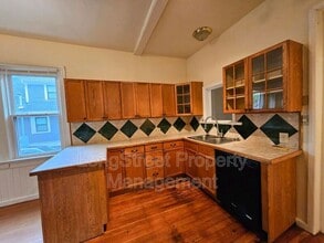 4537 NE 8th Ave in Portland, OR - Building Photo - Building Photo