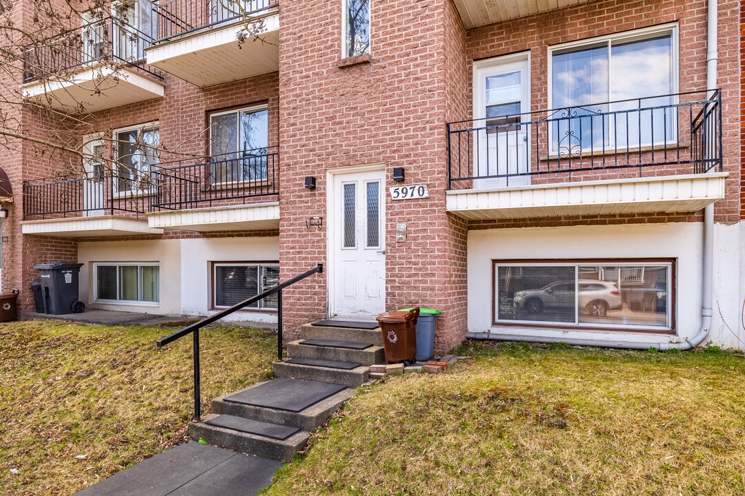 5970 3E Av in Montréal, QC - Building Photo