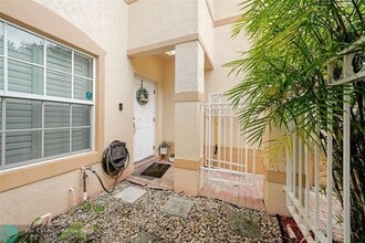 604 NW 170th Terrace in Pembroke Pines, FL - Building Photo - Building Photo