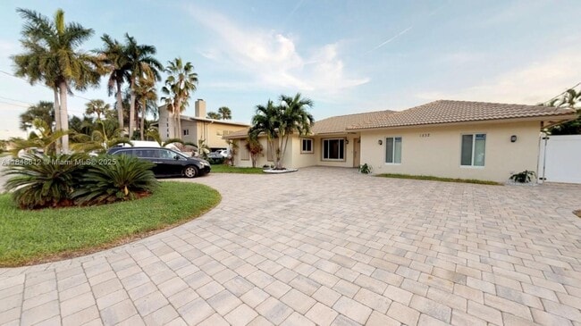 property at 1532 SE 9th St