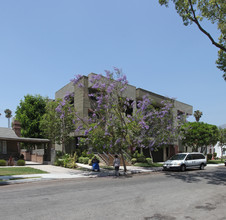 1127 Winchester Ave in Glendale, CA - Building Photo - Building Photo