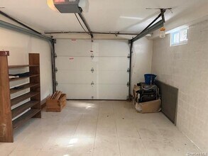 268 Schenck Ave in Great Neck, NY - Building Photo - Building Photo