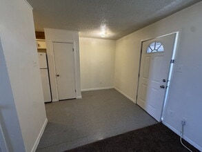 5909 East F M 40 in Lubbock, TX - Building Photo - Building Photo