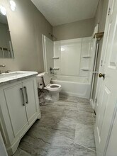 280 E Main St in Branford, CT - Building Photo - Building Photo