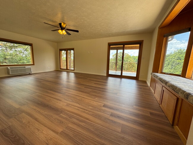 7697 MO-176 in Walnut Shade, MO - Building Photo - Building Photo