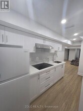 1800 William Lott Dr in Oshawa, ON - Building Photo - Building Photo