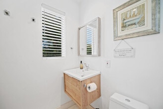 36 Phoenetia Ave in Coral Gables, FL - Building Photo - Building Photo
