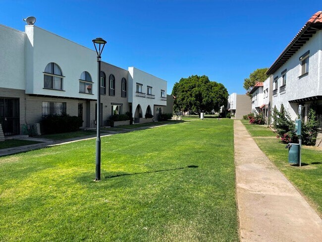 2927 E Fairmount Ave in Phoenix, AZ - Building Photo - Building Photo