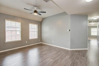 6114 Winter Oak St in Pearland, TX - Building Photo - Building Photo