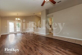 8006 Grand Pines Blvd in Lakeland, FL - Building Photo - Building Photo