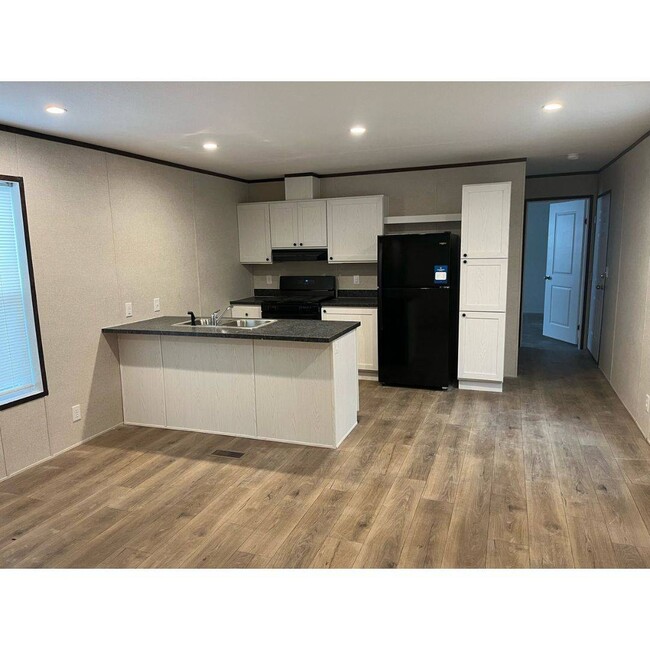 property at 3120 W Chain of Rocks Rd