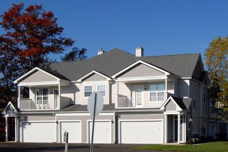 The Woods at Blue Heron Pines in Egg Harbor City, NJ - Foto de edificio - Building Photo