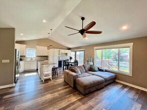 4728 Plumthicket Dr in Manhattan, KS - Building Photo - Building Photo