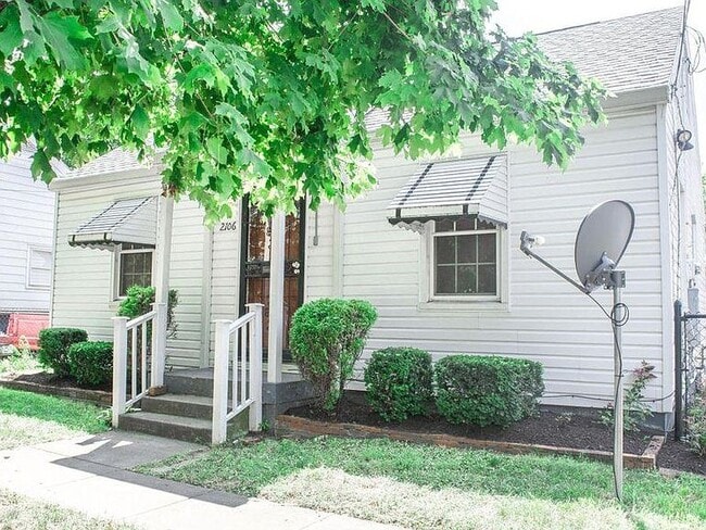 2106 Fort St in Louisville, KY - Building Photo - Building Photo