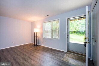 185 Shetland Cir in Reisterstown, MD - Building Photo - Building Photo