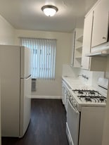 214 W Maple St in Glendale, CA - Building Photo