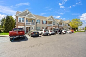 39 Southampton Dr in Massapequa, NY - Building Photo - Building Photo