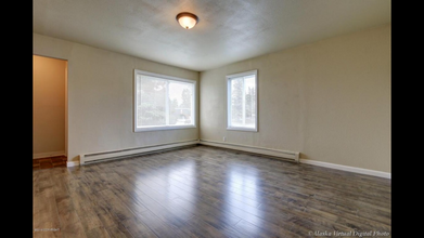 1330 Nelchina St, Unit 1336NelchinaSt in Anchorage, AK - Building Photo - Building Photo