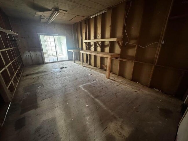 property at 3201 Southwest Dr