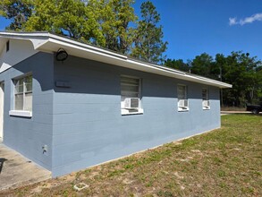 231 Bay St in Hawthorne, FL - Building Photo - Building Photo