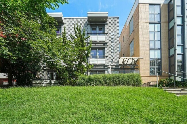 1439 Chapin St NW in Washington, DC - Building Photo - Building Photo