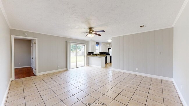 1417 Antone Ct in College Station, TX - Foto de edificio - Building Photo