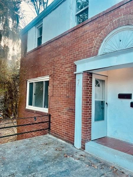 property at 7 Craig Ct