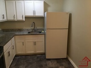 441 Harding Pl in Nashville, TN - Building Photo - Building Photo