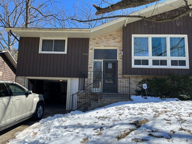 3001 Ashford Ln, Unit 3001 Ashford