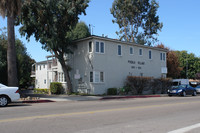 Pueblo Village Apartments in San Diego, CA - Foto de edificio - Building Photo