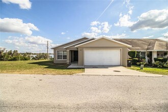 812 Marcia Loop in Winter Haven, FL - Building Photo - Building Photo