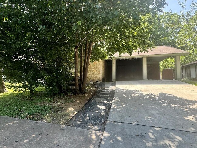 property at 10613 Golden Quail Dr