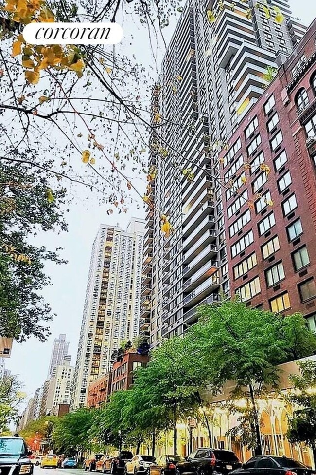 property at 515 E 72nd St